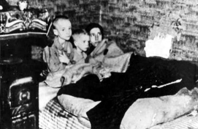 1944-12+-+Amsterdam%2C+Hongerwinter.jpg